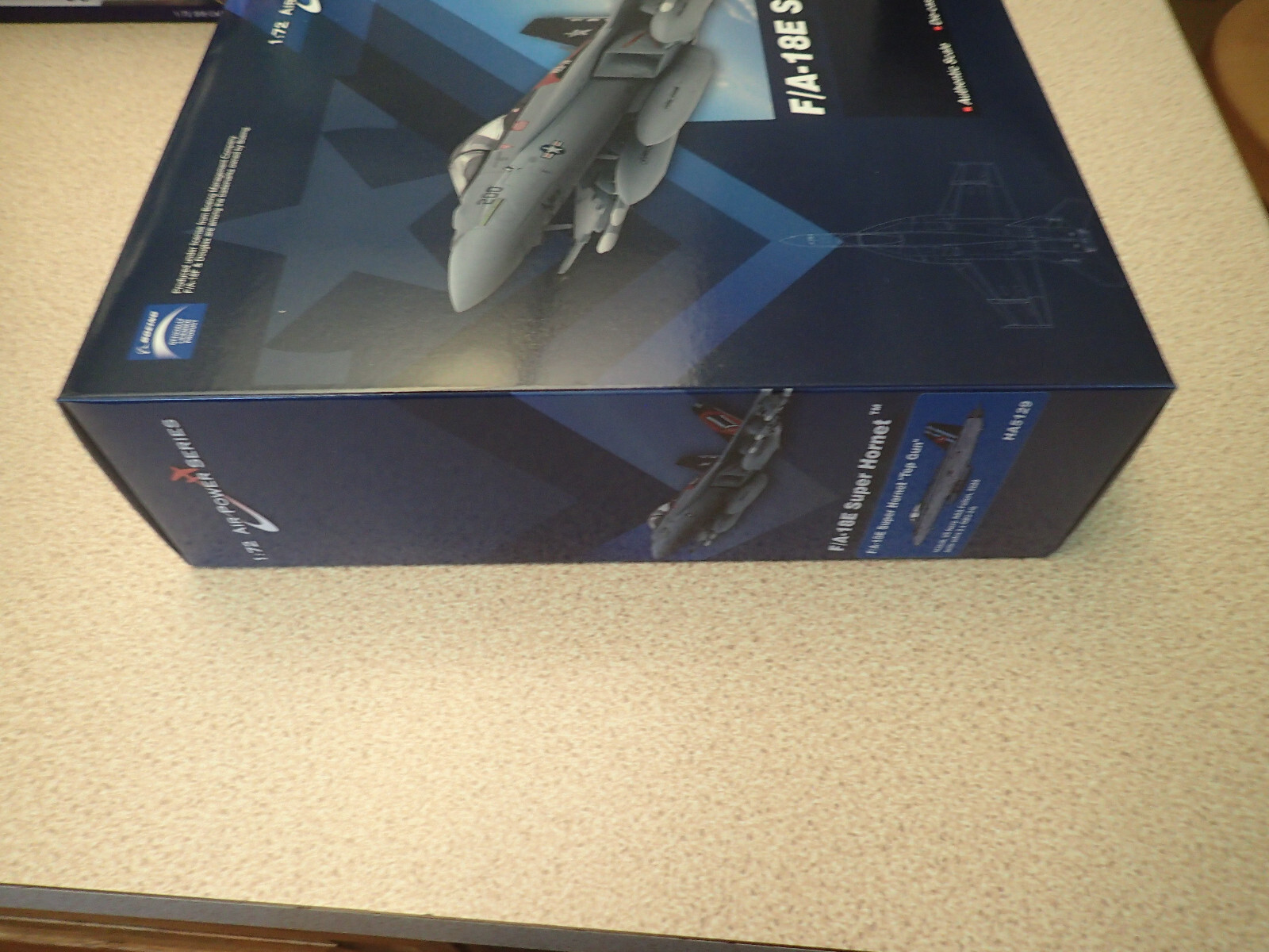 Hobbymaster HA5129 1:72 F/A-18E Super Hornet “Top Gun” 2020 Sealed