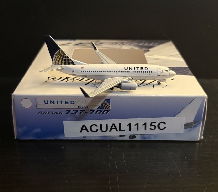Aeroclassics 1:400 United Airlines Boeing 737-700 ACUAL1115C 2012s Colors N39728