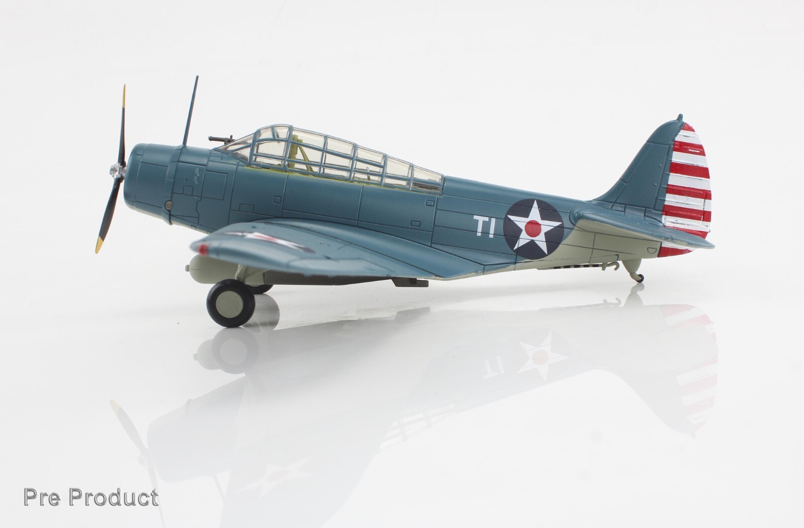 Skymax SM8011, TBD-1 Devastator “Battle of Coral Sea” white T-1, Lt. Cdr. , 1:72