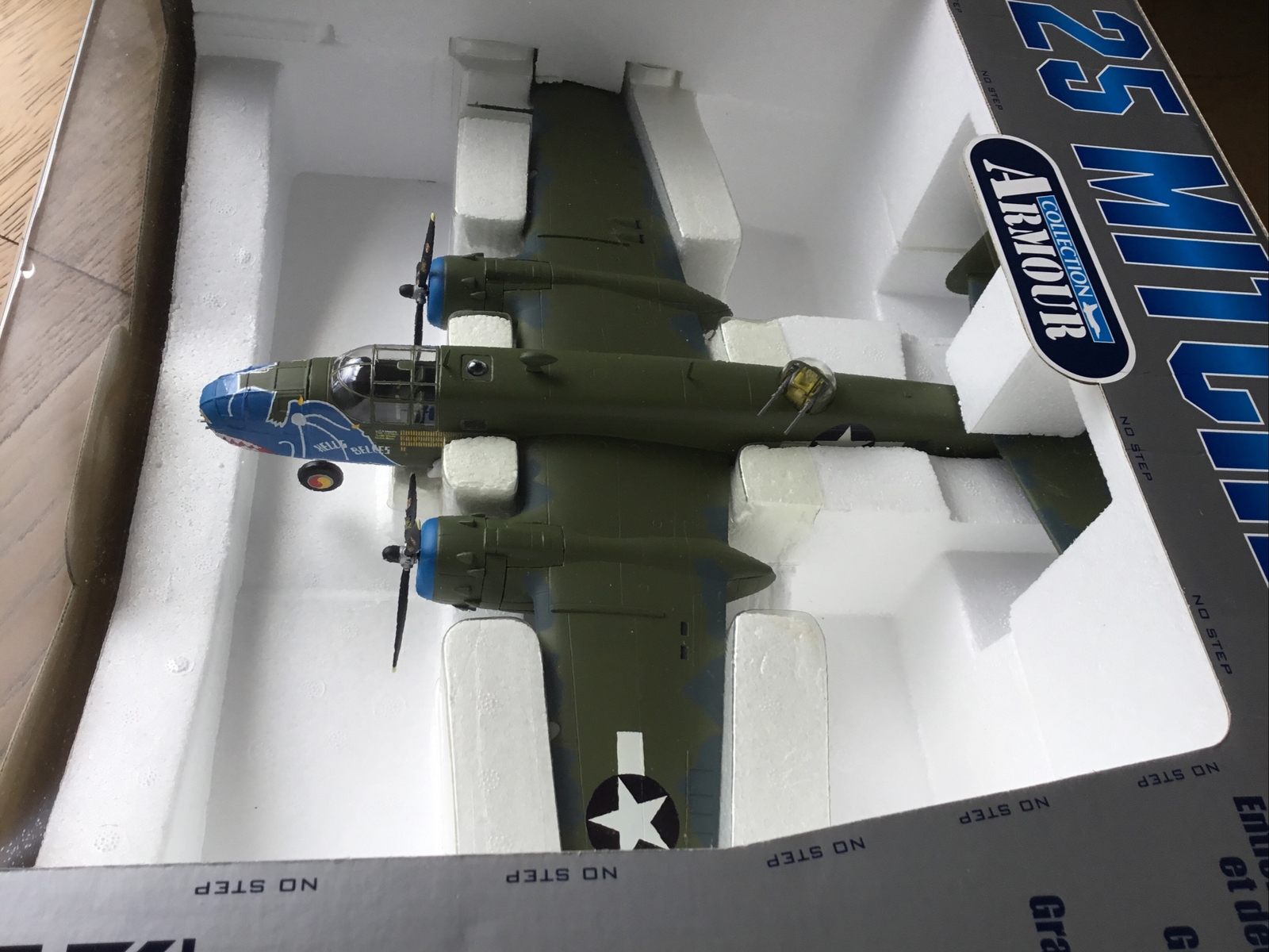 Armour CDC 98300 B11B569 B-25 Mitchell Medium Bomber “Hells Bells” 1/48 New