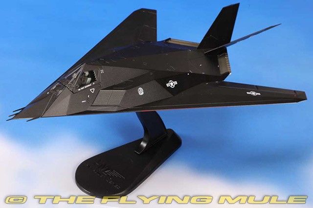 Hobby Master 1:72 YF-117A Nighthawk USAF 412th TW, 410th FTS #79-10782