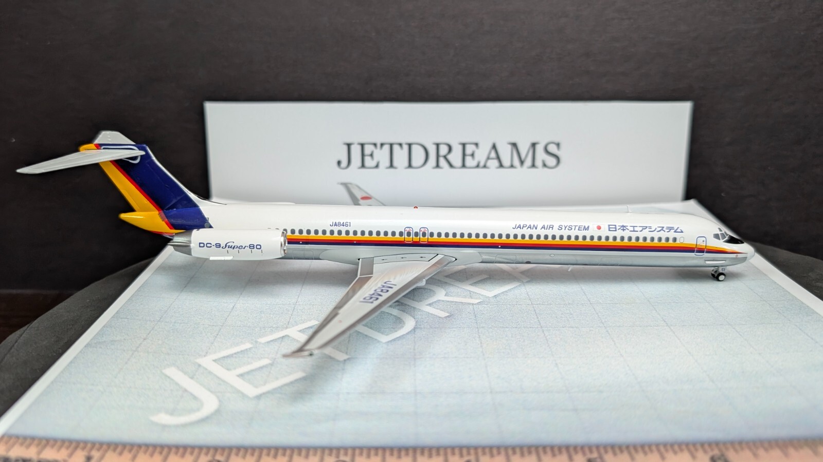 1/200 JAS JAPAN AIR SYSTEM MCDONNELL MD-81 1980’S COLORS JA8461 JC WINGS