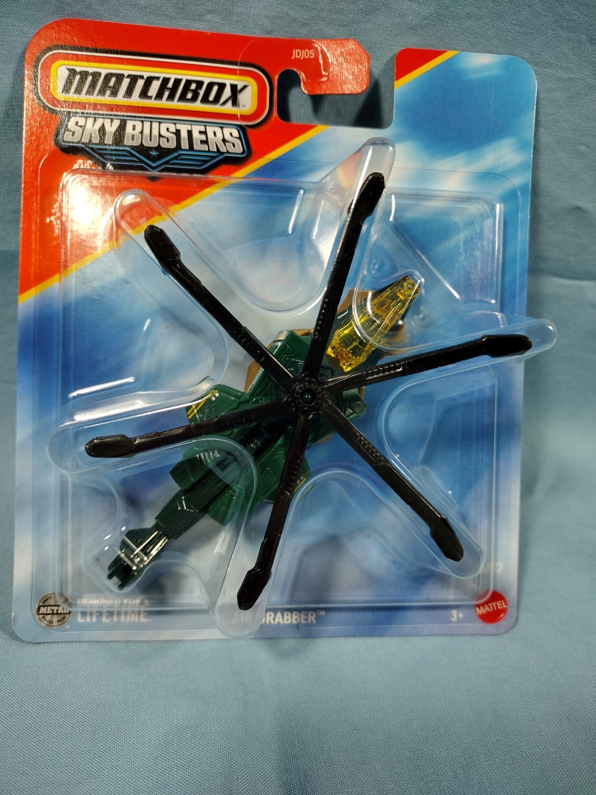 2025 MATCHBOX SKY BUSTERS: AIR GRABBER 2100 HELICOPTER (Green) MBX On A Mission