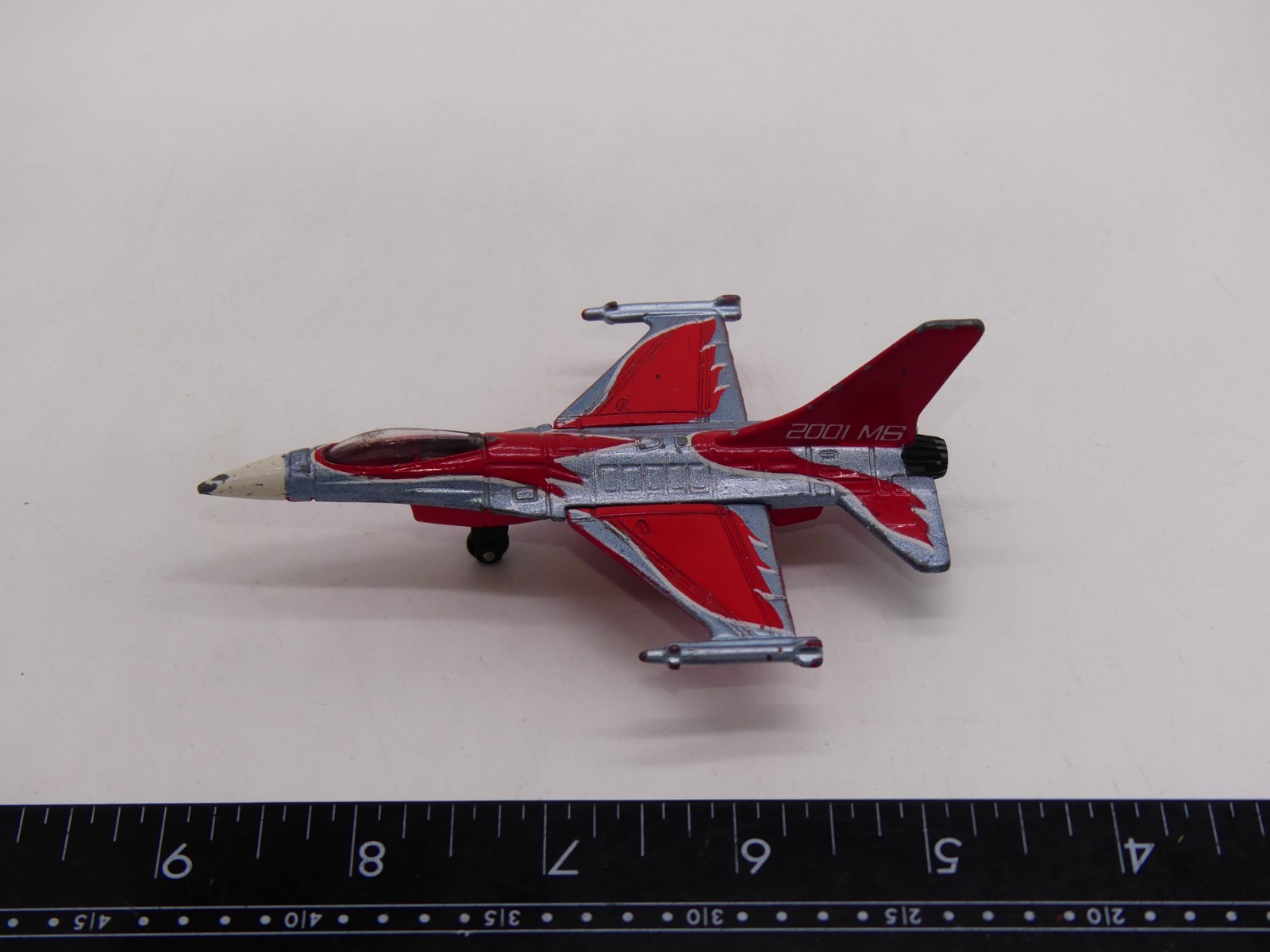 Matchbox F-16A Fighter Jet Plane Diecast Airplane 2001 MB Red Silver Sky Buster