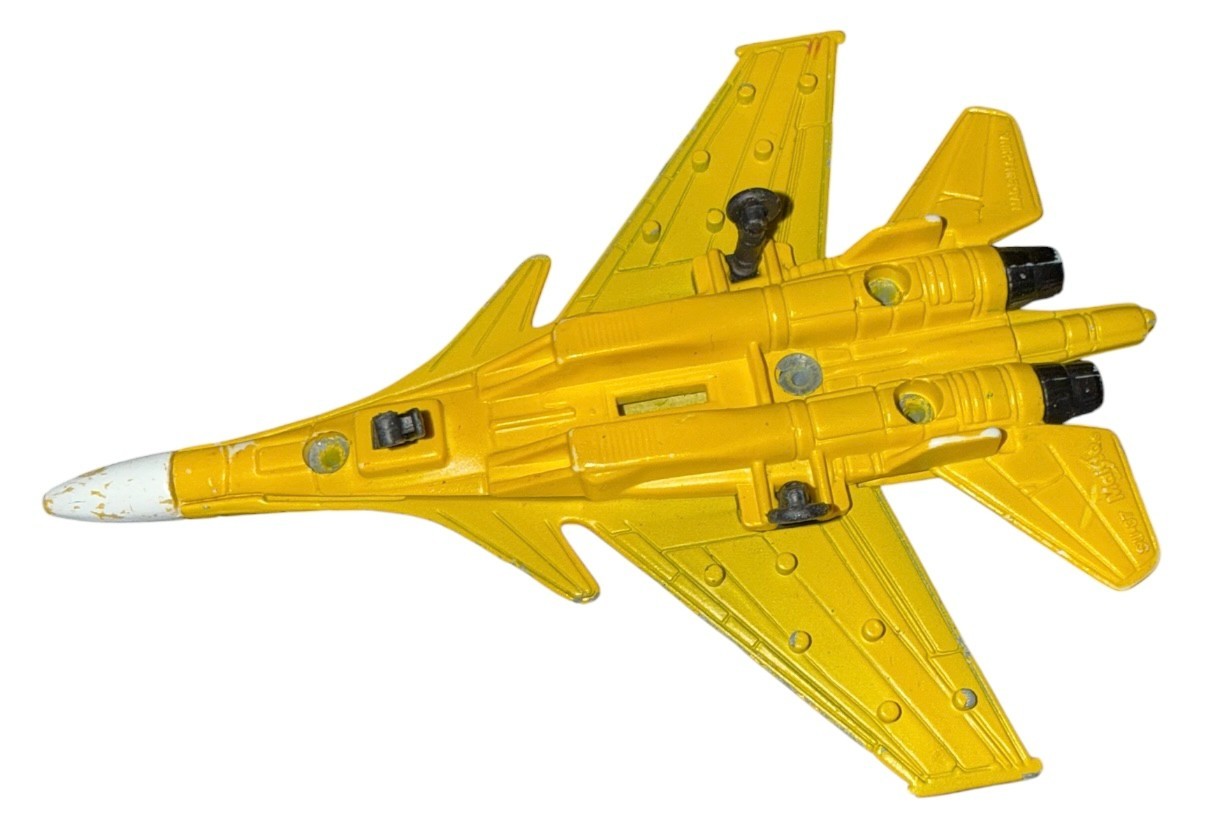 Maisto Sukhoi Su-37 Military Airplane Diecast Model NO STAND Yellow/Brown