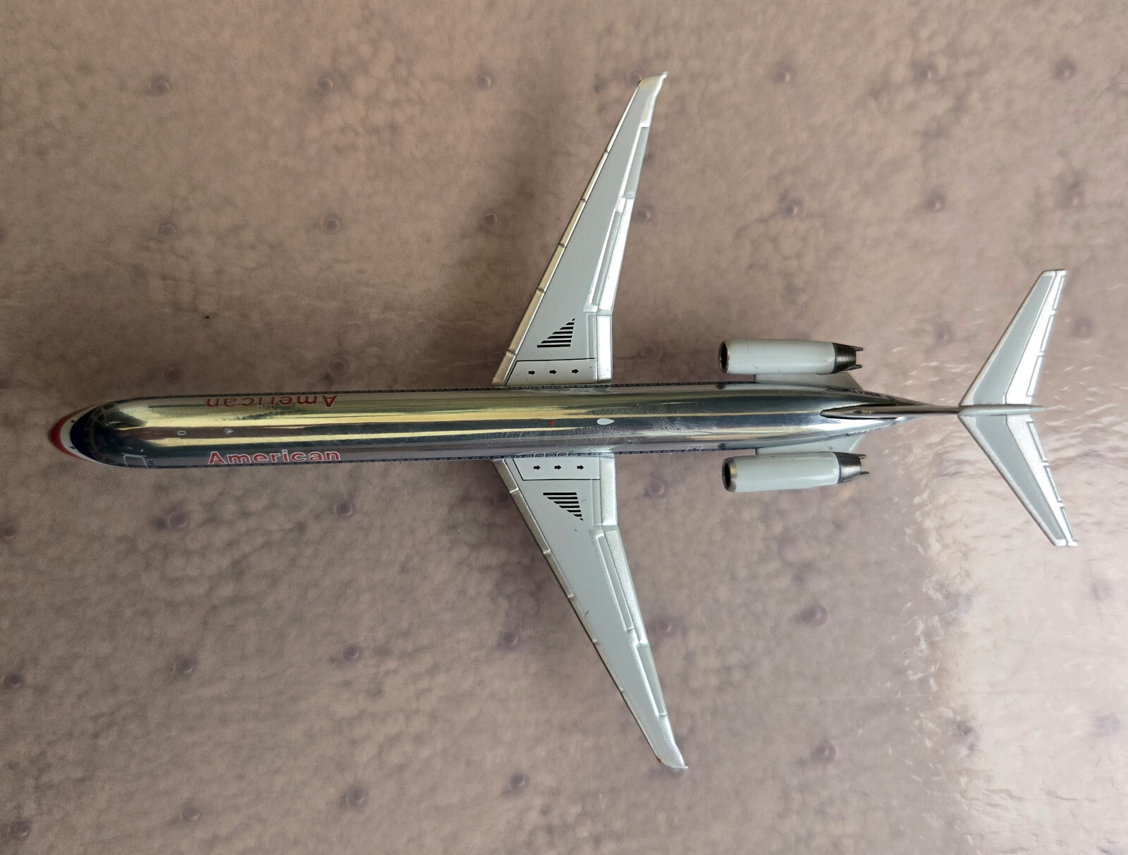 NG Models MD-80 / MD-83 American Airlines N984TW in 1:400