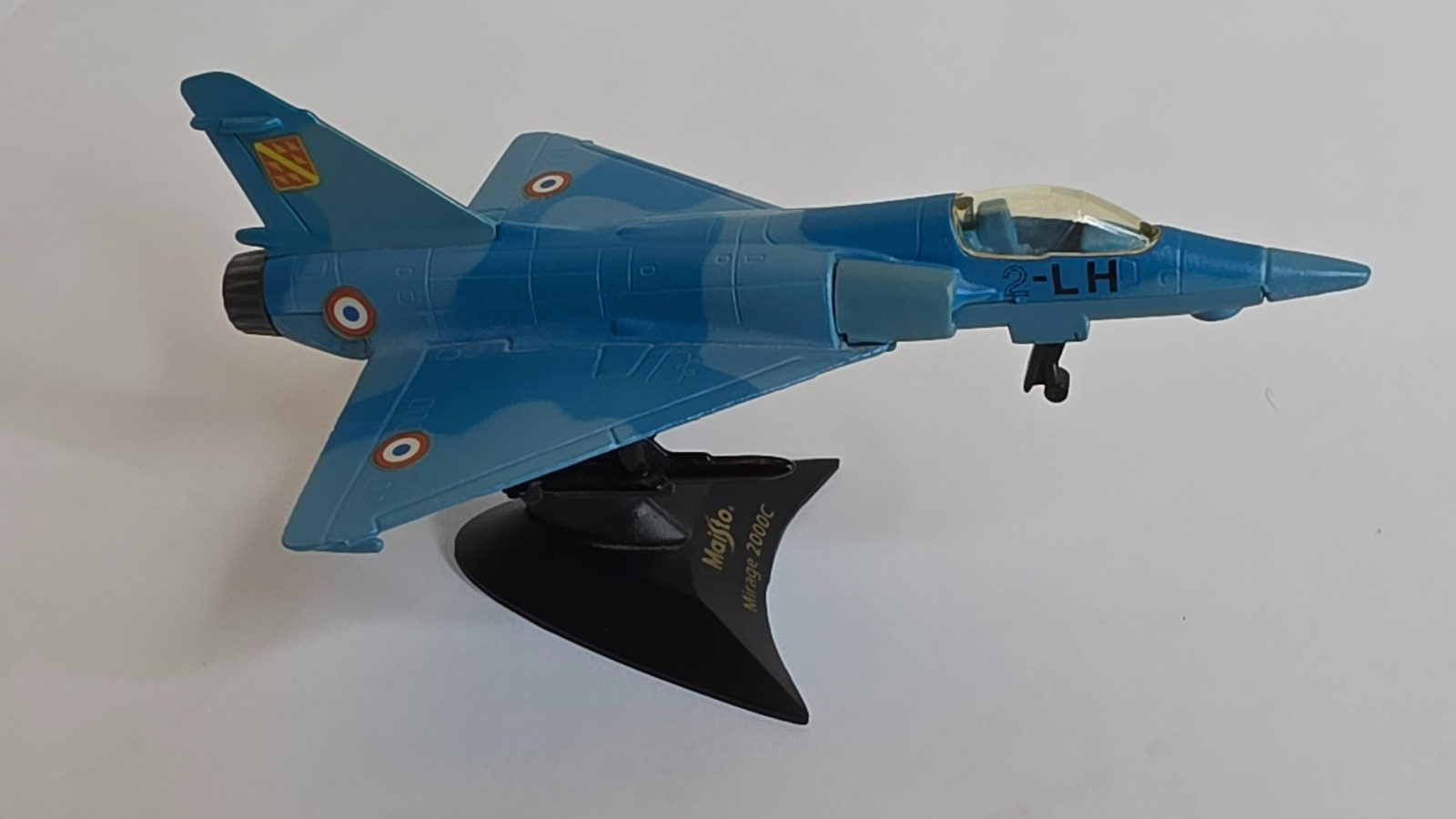 Maisto Dassault Mirage 2000C Diecast Military Airplane Model w/ Stand, Blue