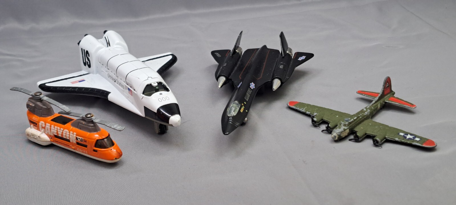 Diecast Military Planes Zee Toys 4 planes Vintage Used