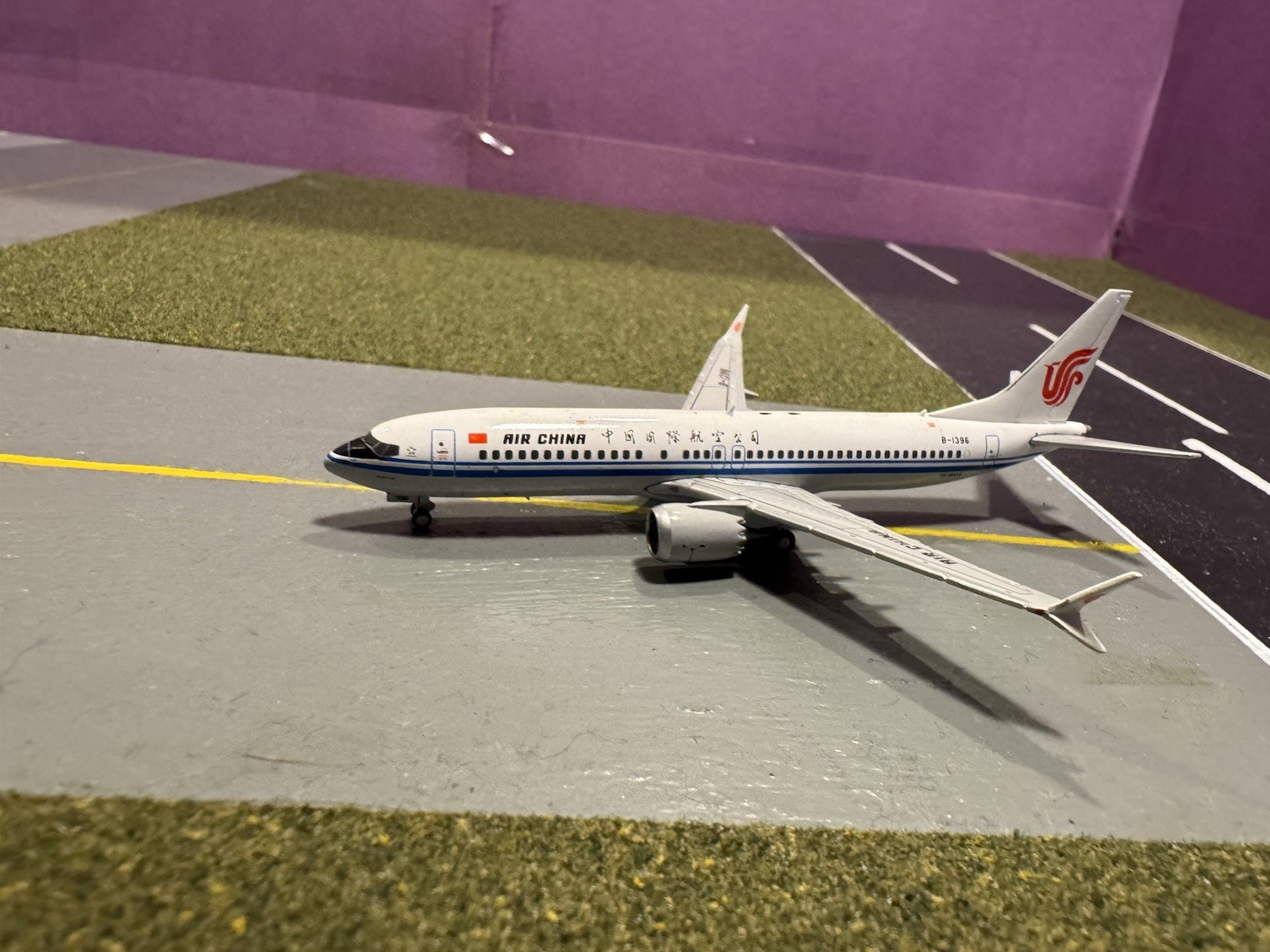 Air China Boeing 737 Max 8 B-1396 Gemini Jets GJCCA1706 Scale 1:400