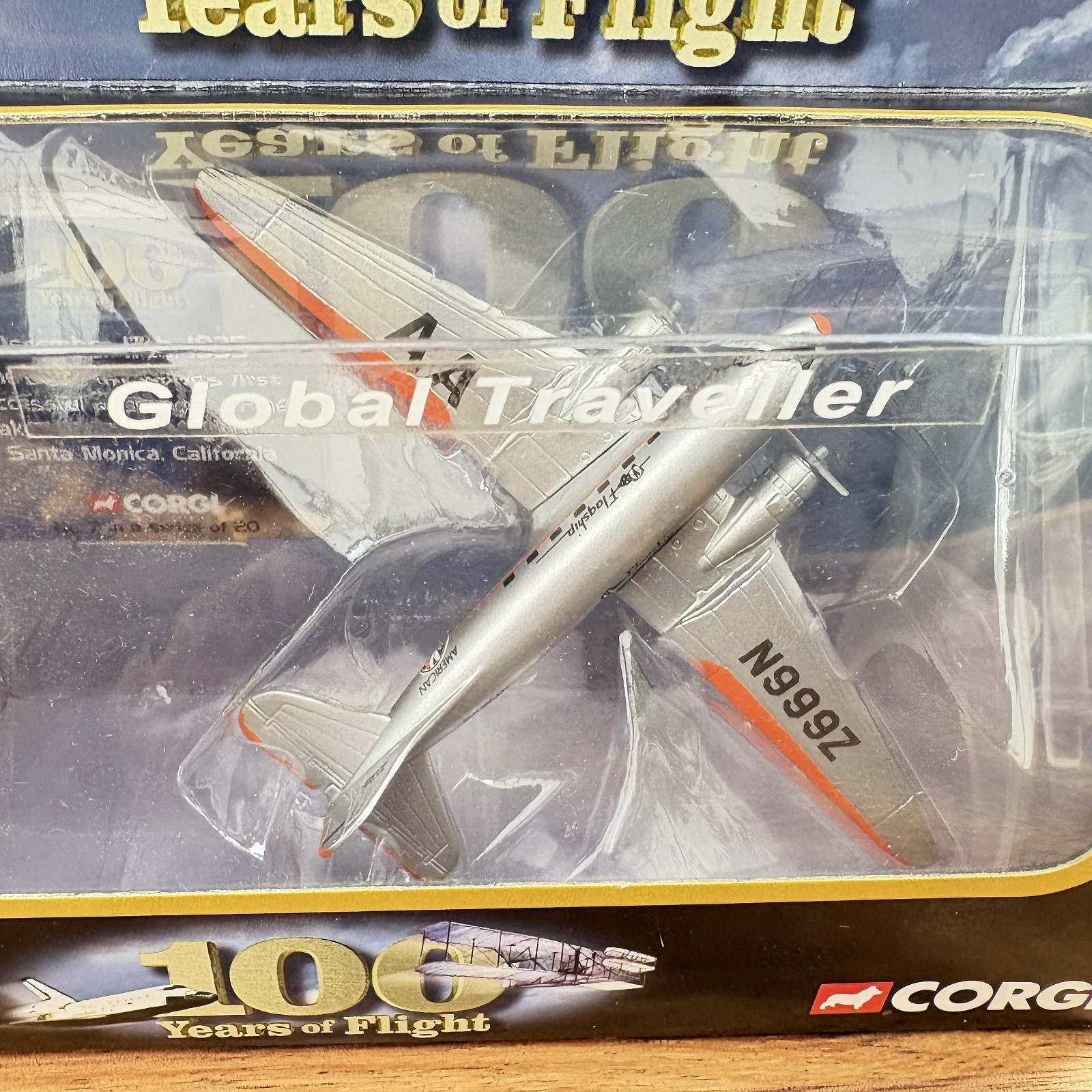 Corgi Collection 100 Years Of Flight Douglas DC3 American Airlines CS90137
