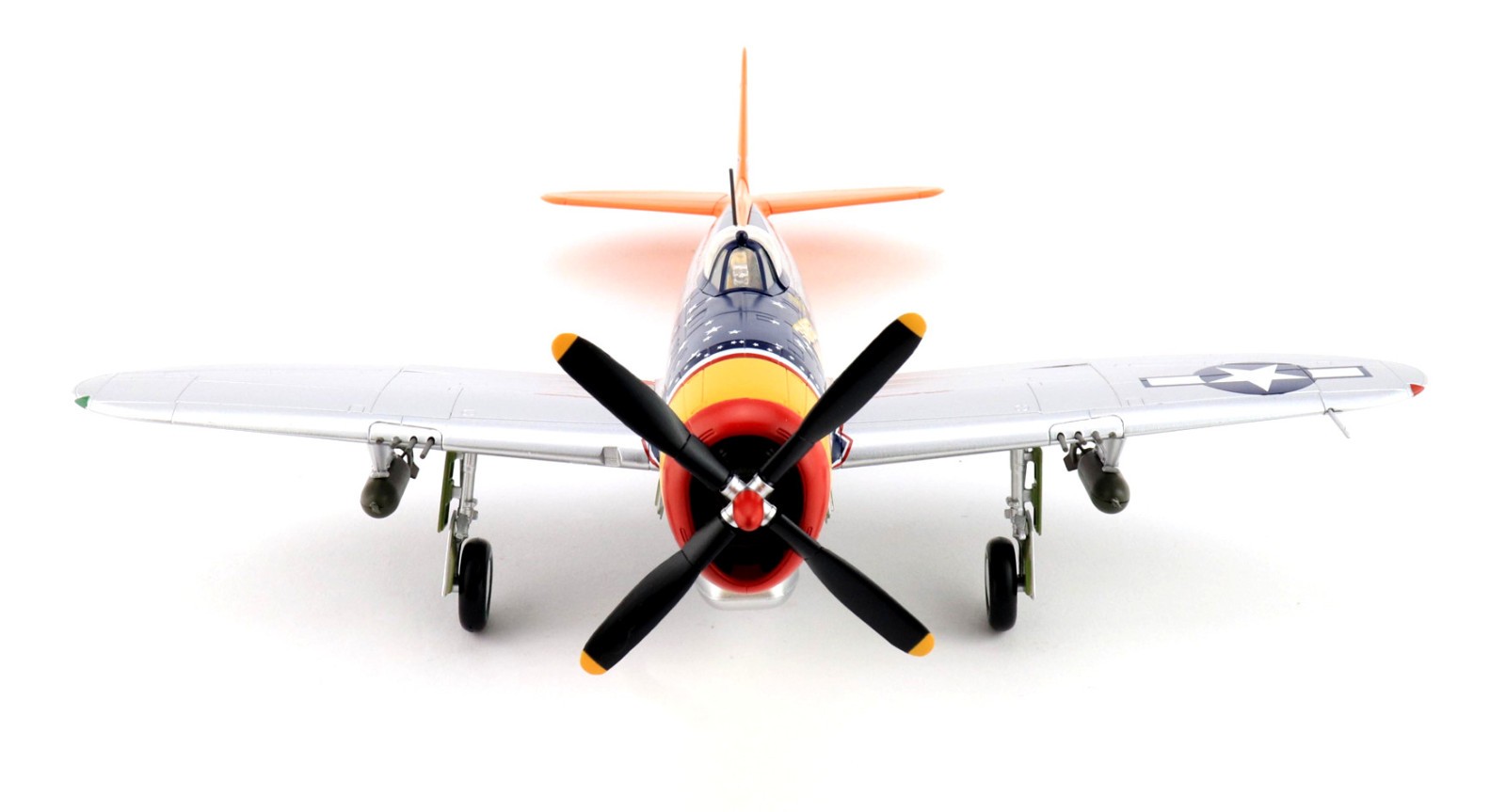 Hobby Master 1:48 USAAF Republic P-47D Fighter – “Tarheel Hal”, HA8414
