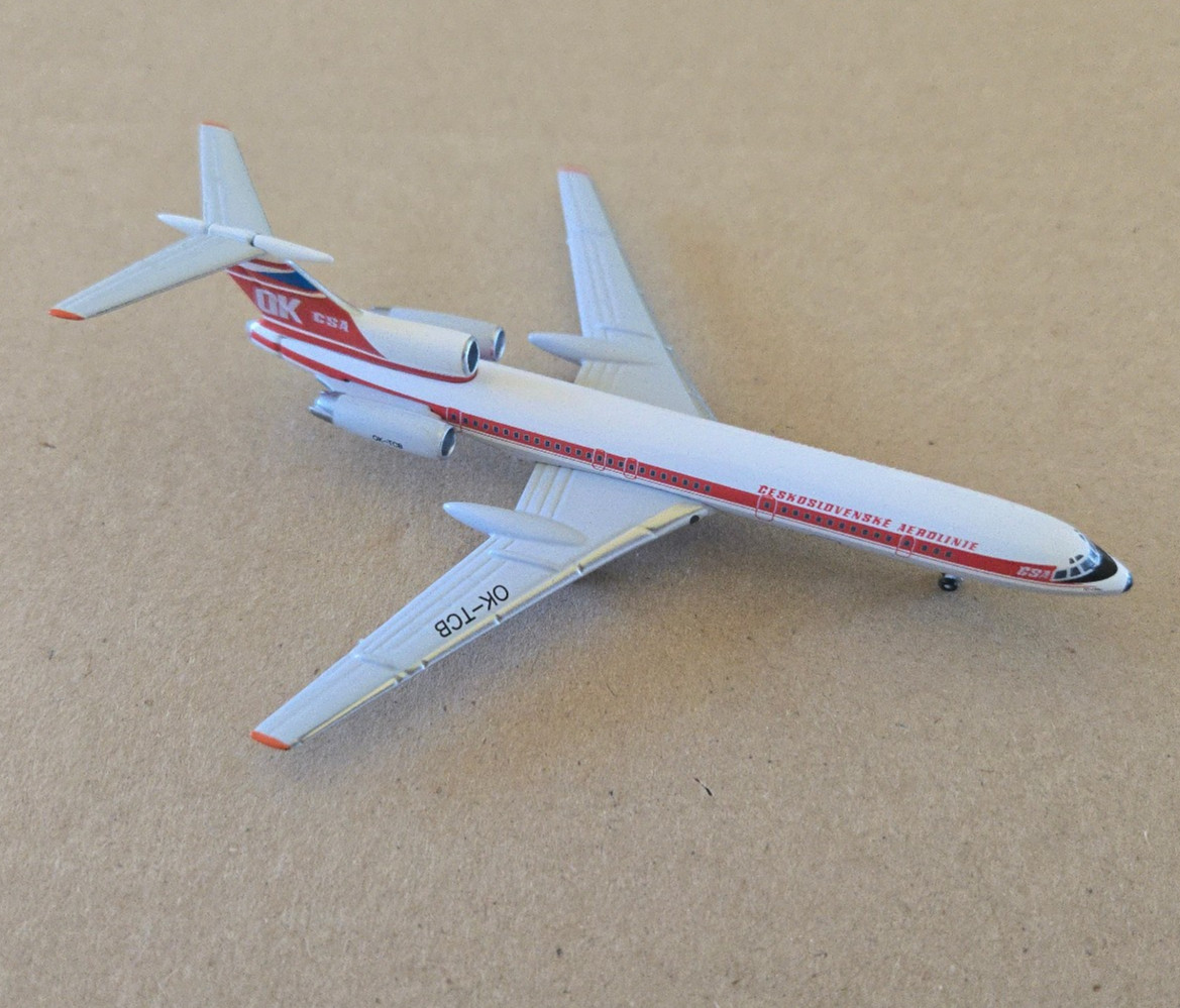 1:400 Tupolev Tu-154M CSA Czechoslovak Airlines / Czech OK-TCB AeroClassics