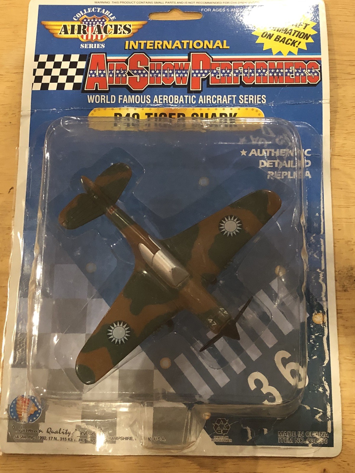 Collectible Air Aces Series International Airshow Performers P-40 Tiger Shark