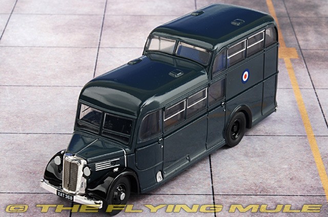 Oxford Diecast 1:76 Commando Crew Bus RAF