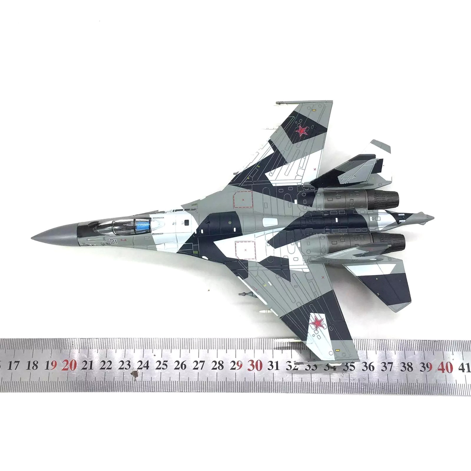 1/100 Alloy Russian SU35 Fighter Model Airplane Model Airplane Souvenir Toys
