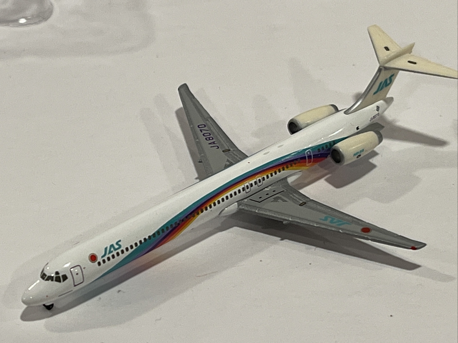 1:500 Herpa JAS Japan Douglas MD 90 Airlines Jet Toy Scale Model Airport Scale