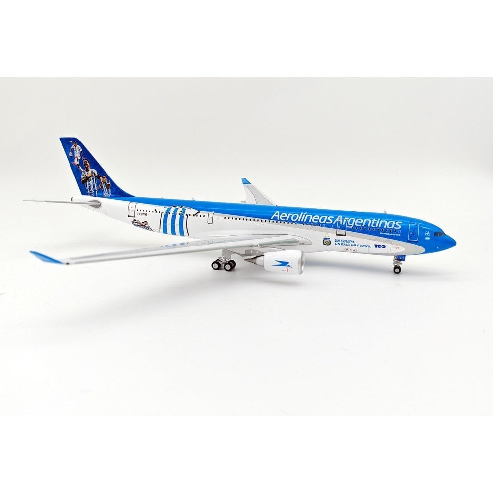 WB Models 1:200 Airbus A330-202 Aerolineas Argentinas World Cup 22 LV-FVH Plane
