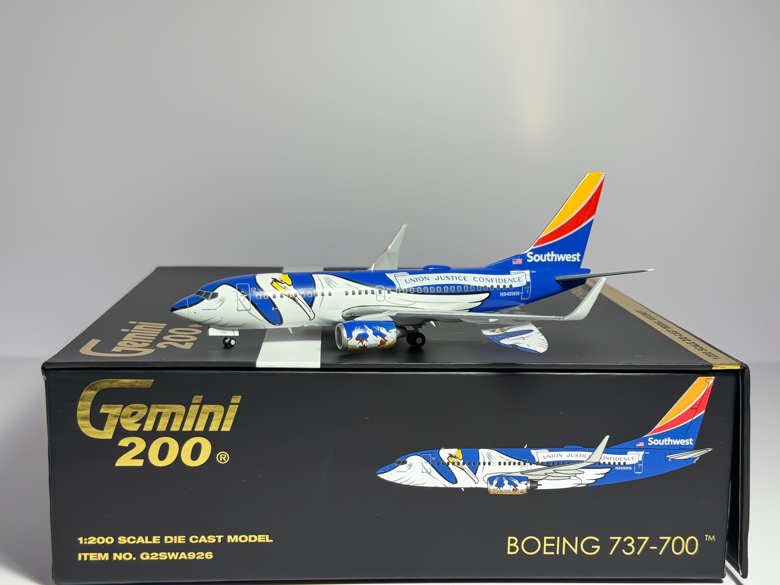 Southwest Airlines Boeing 737-700 1:200 Gemini Jets N946WN (G2SWA926)