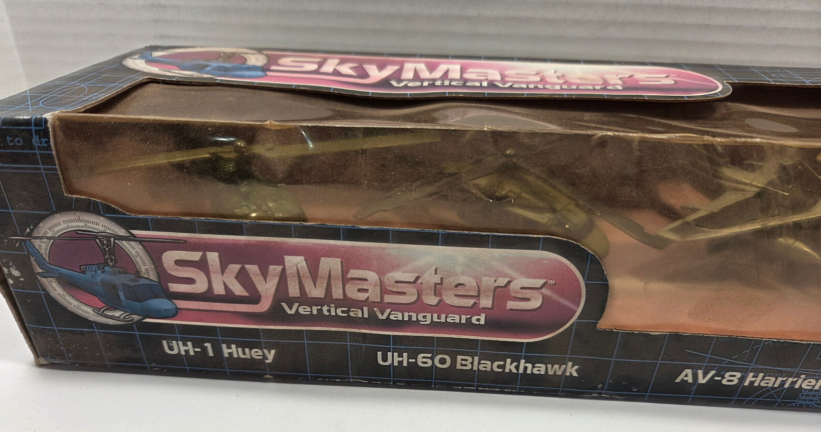 Sky Masters UH-1 Huey, UH-60 Blackhawk, Harrier, Apache toy Airplanes Helicopter