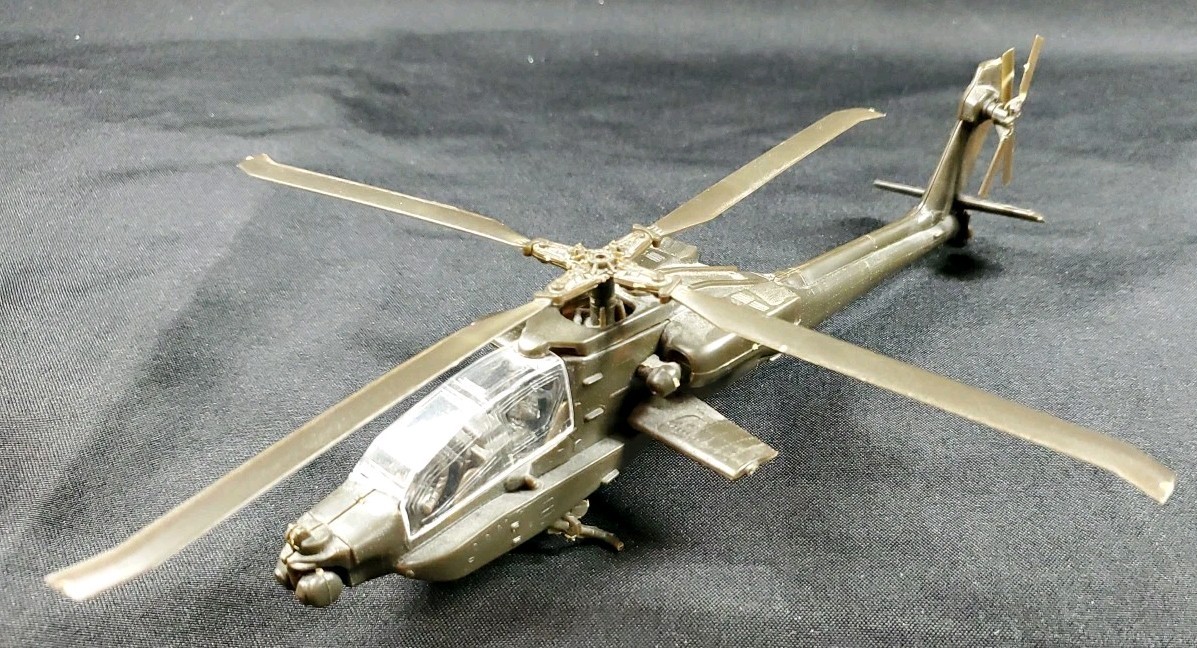 Hobby Master 8″ AH-64D Longbow Apache Helicopter RNLAF Kit Not Complete **