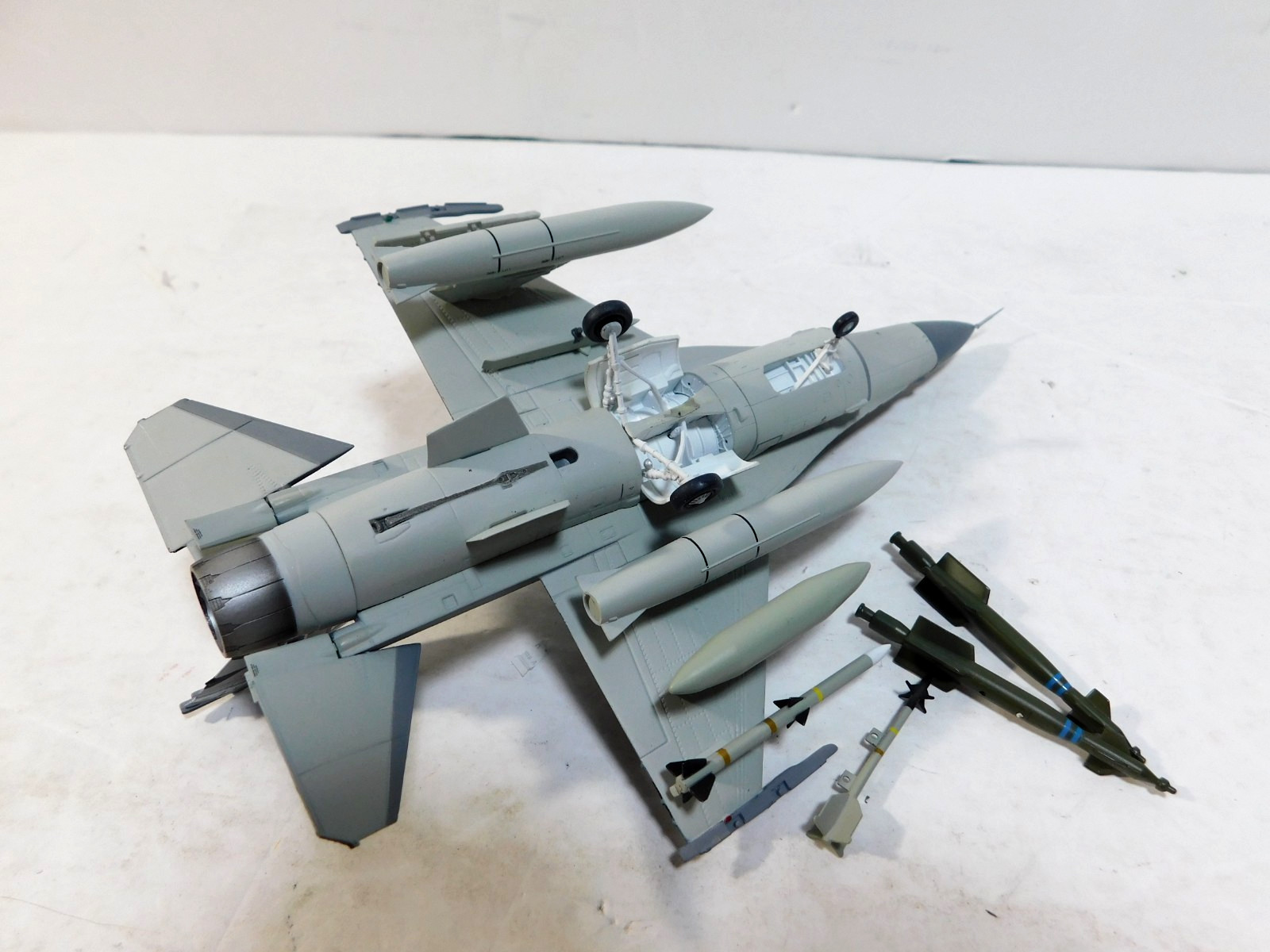 1:72 Warbirds Lockheed F-16C Fighting Falcon Diecast USAF 120th FS Cougars CO.