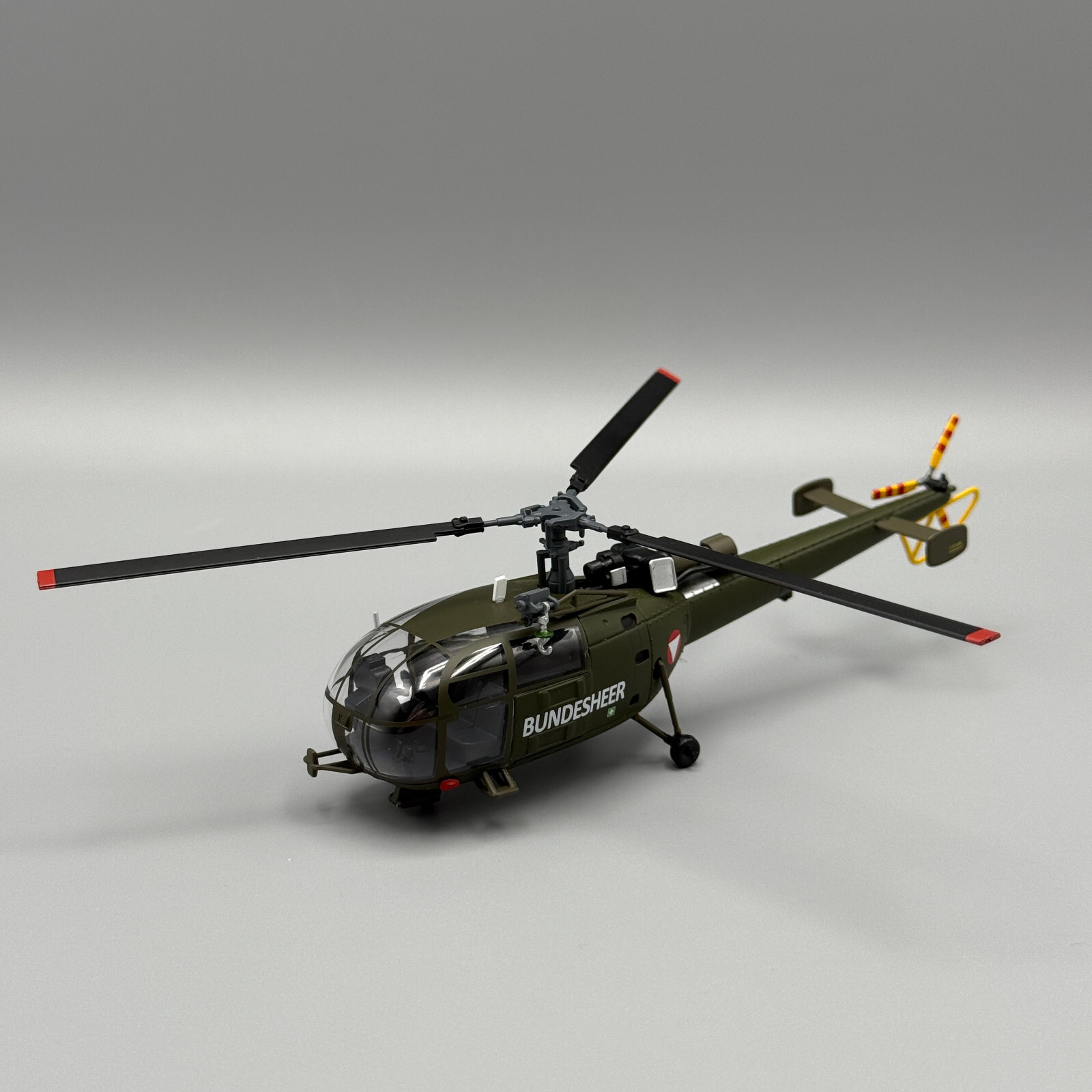 Austrian Air Force SA 316 Alouette III Helicopter Squadron Herpa 580755