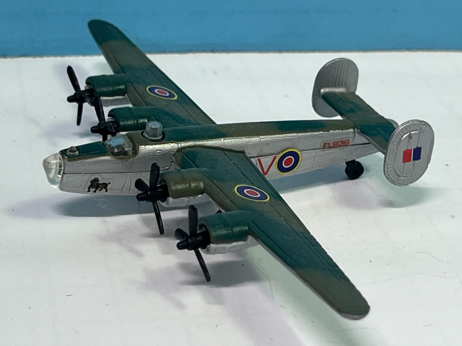 MAISTO B-24 LIBERATOR BOMBER PLANE WWII LOOSE co