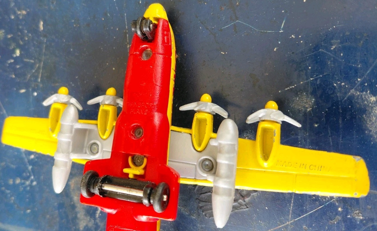 Vintage Matchbox Sky Buster DHL Transport Propeller Cargo Plane SB-61 Yellow Die