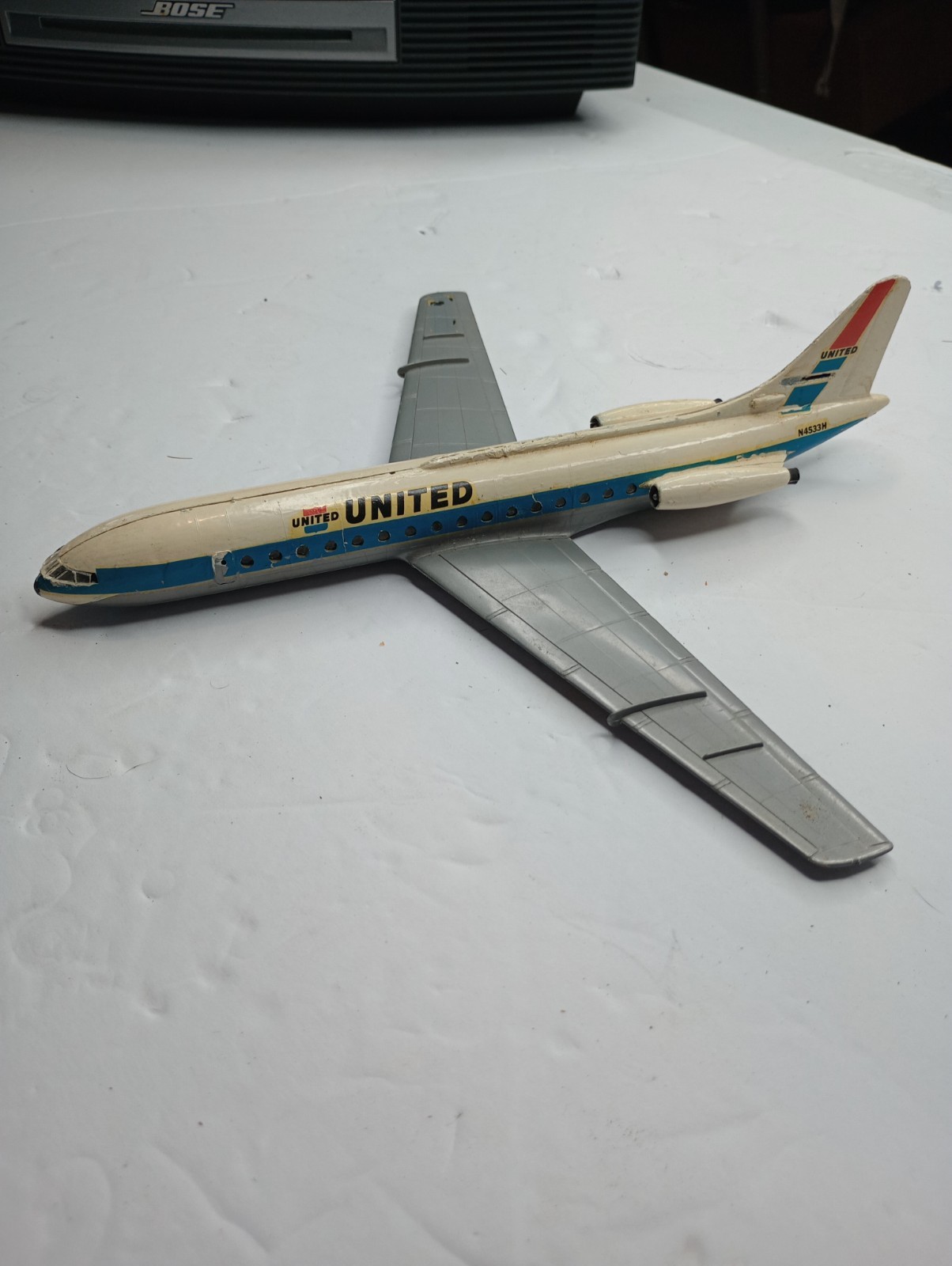 Mini United Airlines Caravelle 4 parts or repair see pictures aviation se-210