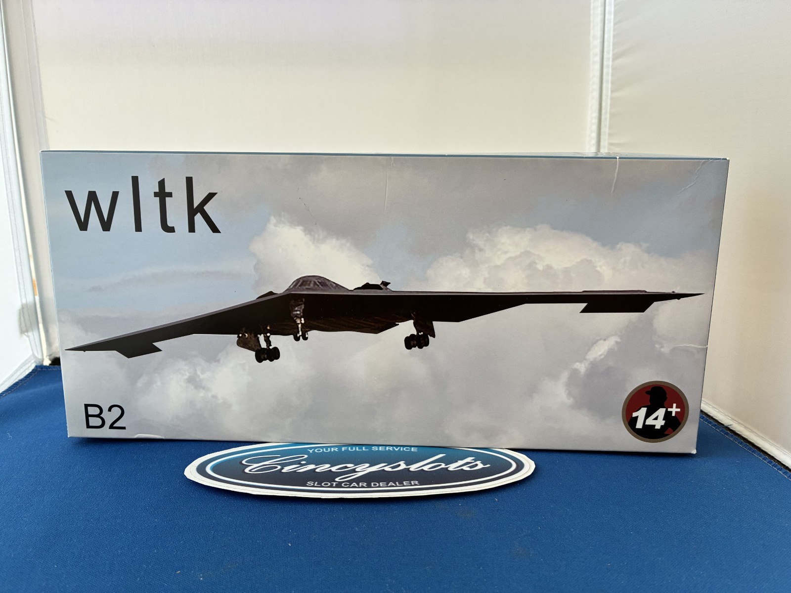 WLTK USAF B-2A America Spirit Stealth Bomber 1/200 Model Exquisite Ver US SHIP