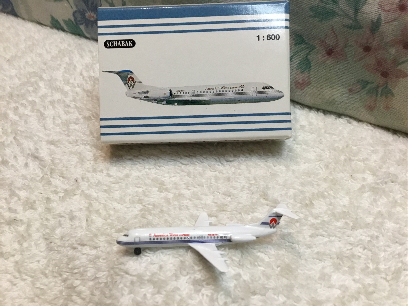 Schabak 1:600 America West Airlines Fokker-70 DieCast. 960/128 Germany EUC