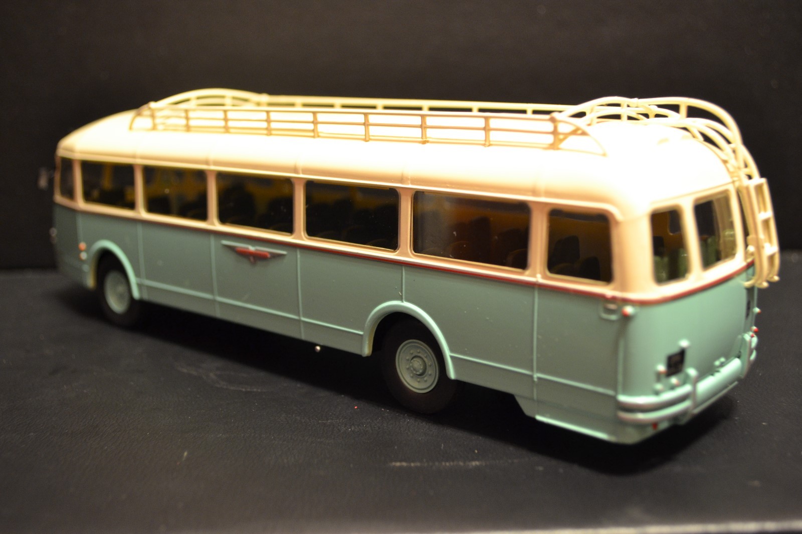 Chausson APH 47 1951 diecast bus in scale 1/43