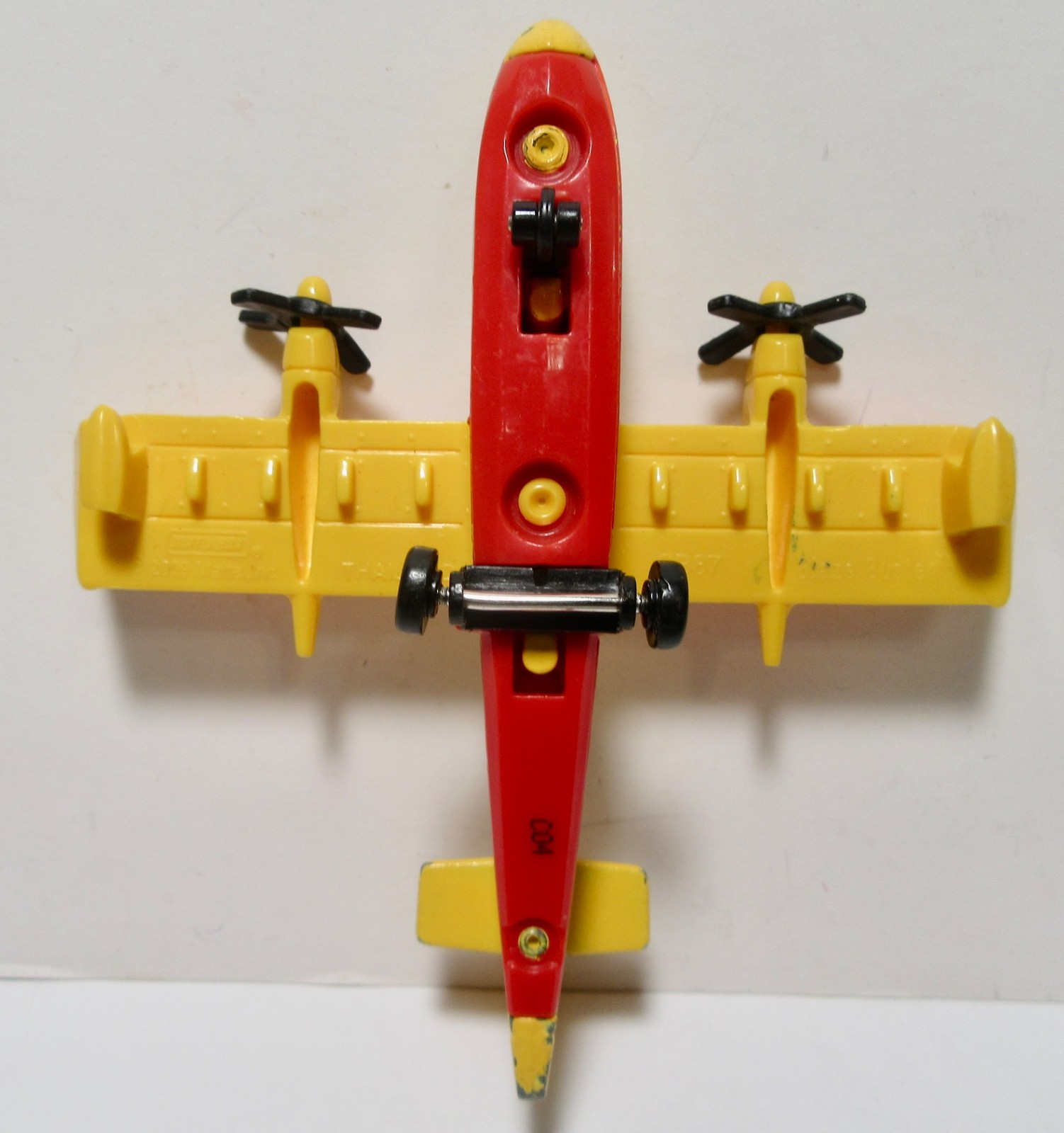Matchbox F87 Fire ( Blaze Buster ) Twin Engine Airplane Marked SB87 2009