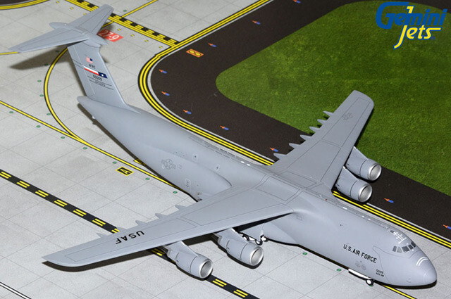 G2AFO1135 GeminiJets C-5M Super Galaxy 1/200 Model #85-0009 USAF 433rd AW