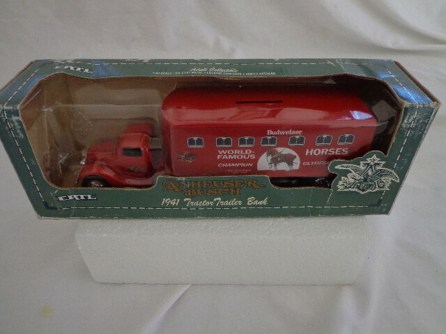 ERTL ANHEUSER BUSCH 1941 WORLD’S FAMOUS CLYDESDALES TRACTOR TRAILER