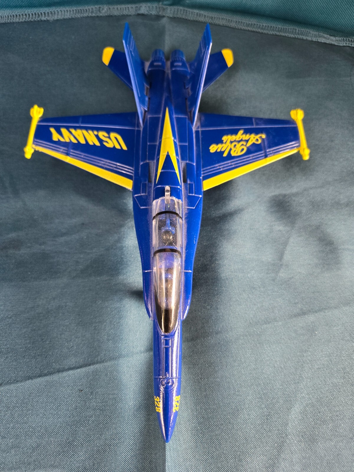US NAVY Blue Angels Diecast Toy 9″ Airplane 328