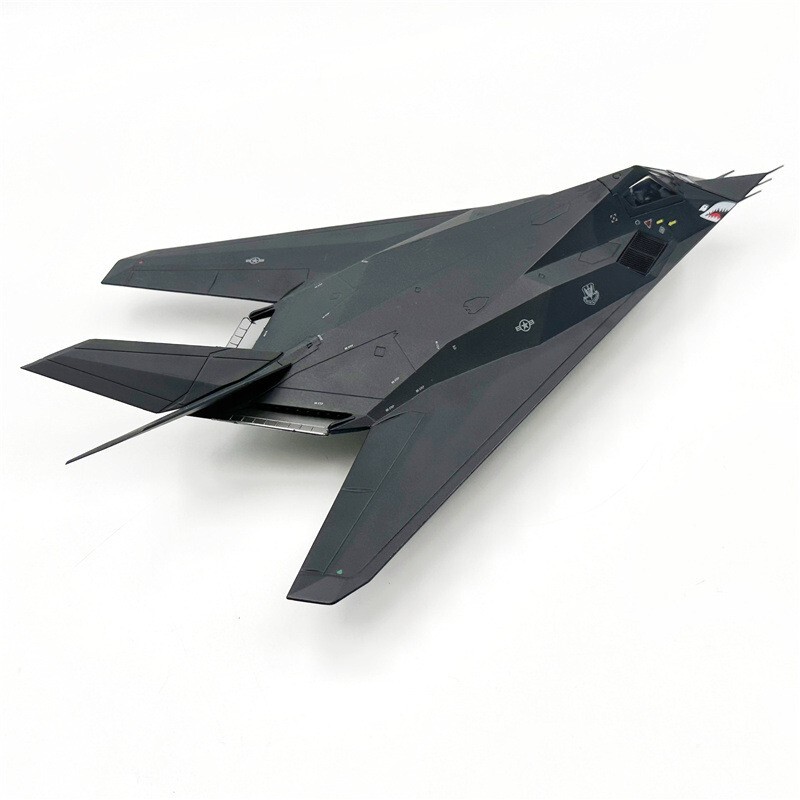 Wltk USAF F-117 Nighthawk Stealth Attack Aircraft Shark Mouth 1/72 Diecast Model