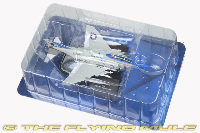 Hachette Collections 1:100 F-4J Phantom II USMC VMFA-451 Warlords