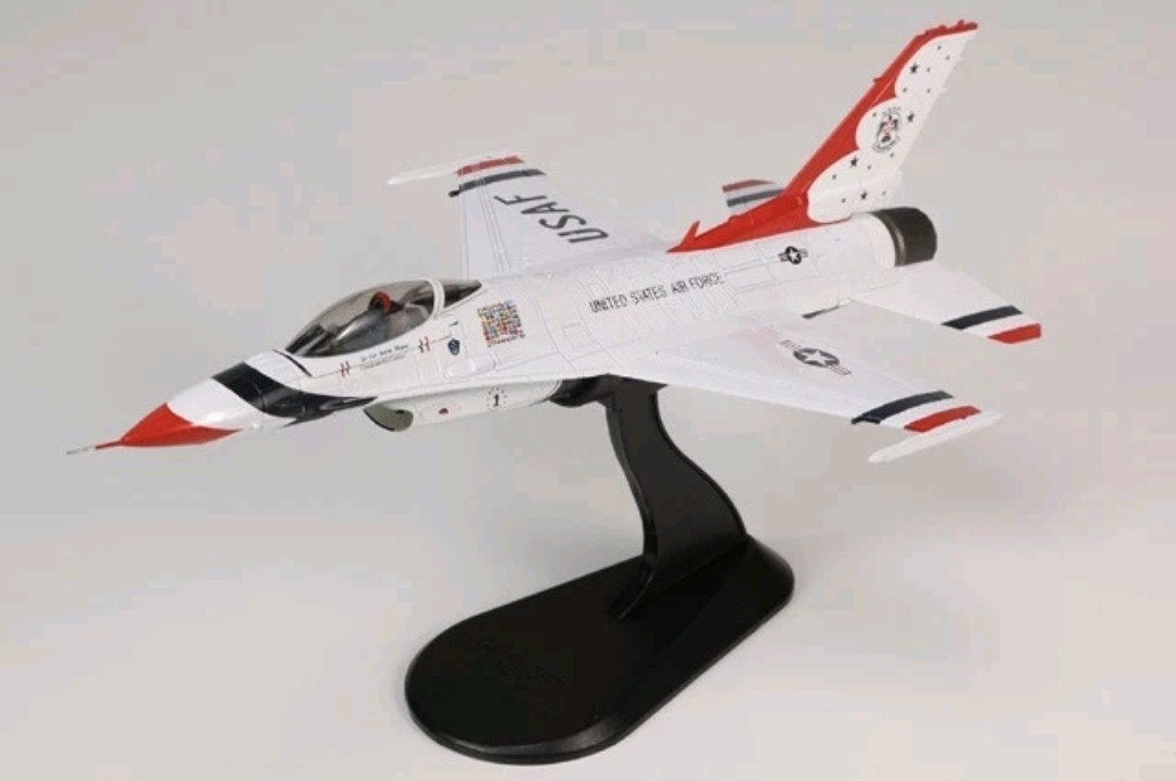 NEW HOBBY MASTER 1:72 scale F-16 FIGHTING FALCON, THUNDERBIRDS #1 HA38039 🛫✈️🛩