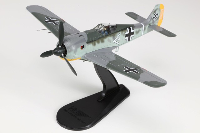 HA7430 Hobby Master Fw 190A 1/48 Model Luftwaffe III/JG 2 Richthofen