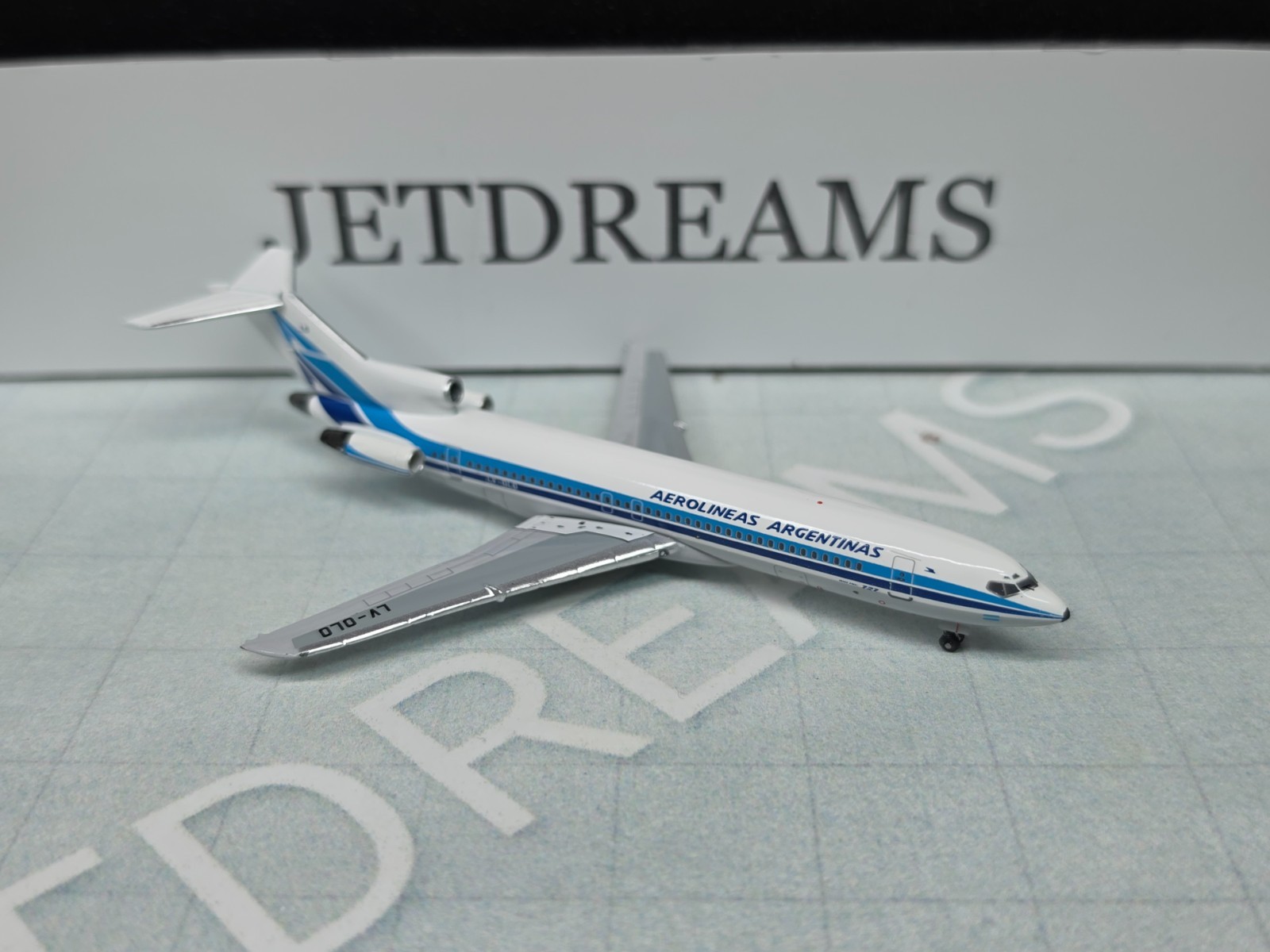 1/400 AEROLINEAS ARGENTINAS BOEING 727-200 1980’S COLORS LV-OLO AEROCLASSICS