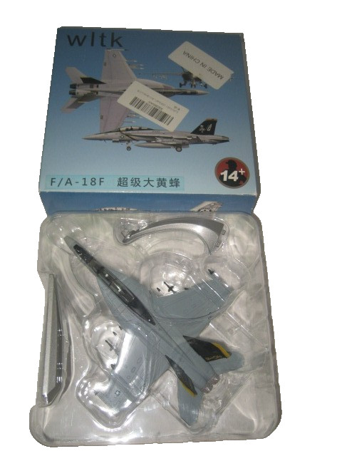 1/100 US Navy F/A-18F Super Hornet Fighter Diecast Aircraft Model in box