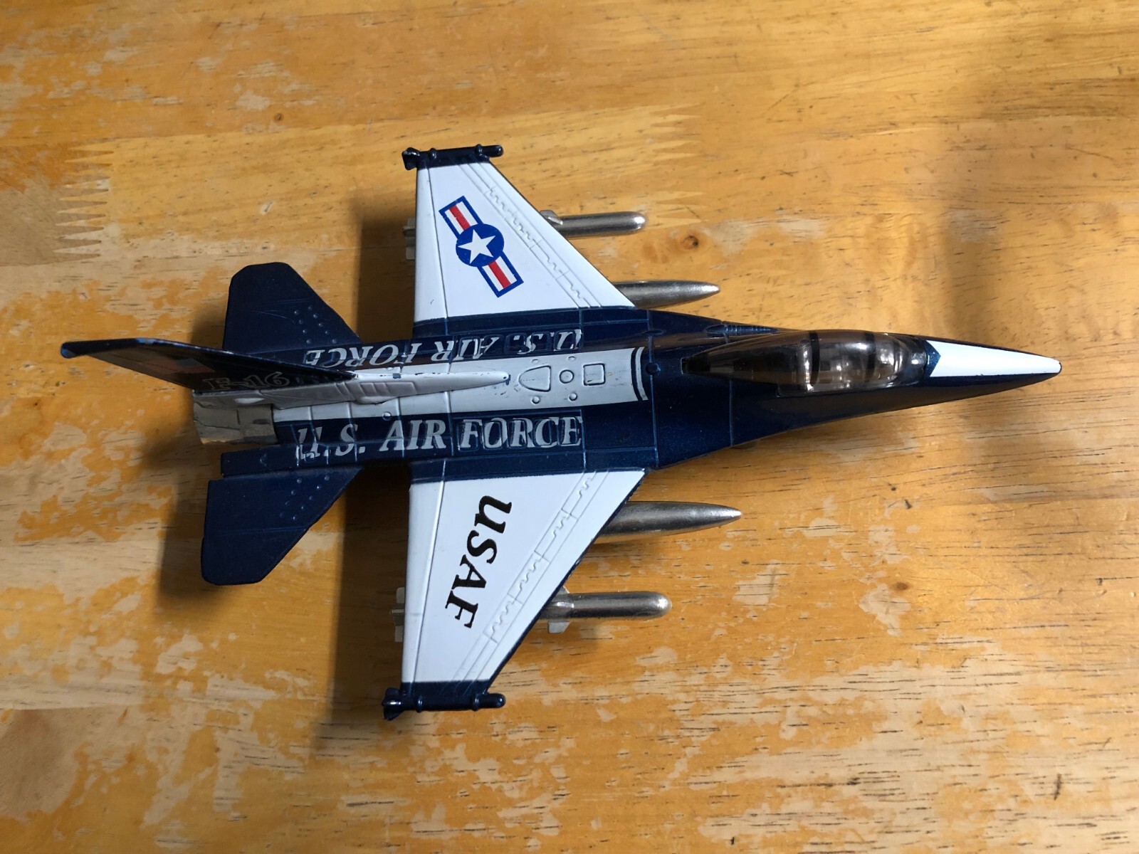 US Airforce F16 Fighter Jet Plane USAF 7” Long Pull Back Action