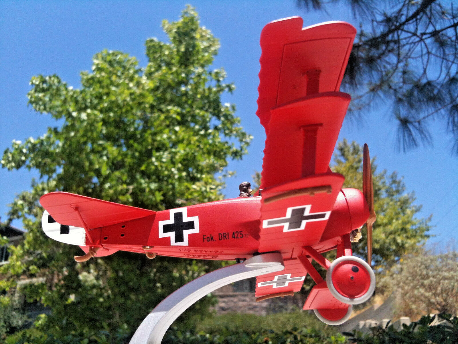 Corgi Fokker Dr.I Triplane Luftstreitkrafte JG 1 Death of The Red Baron ’18 1:48