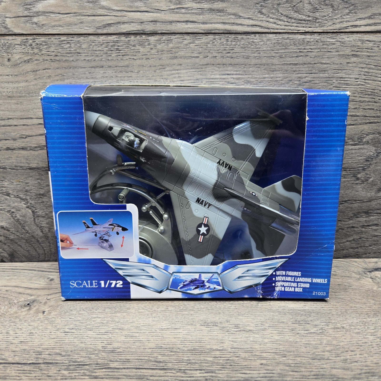 New-Ray Navy M-J 513 Model Air Plane 1/72 Scale Loose Parts Inside New