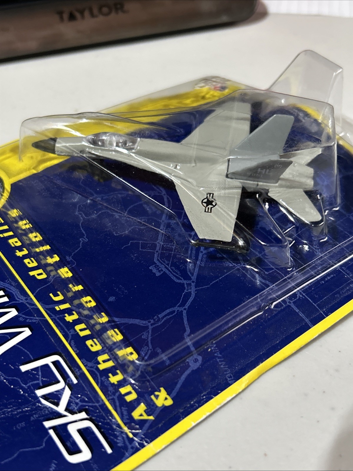 Motormax Diecast Sky Wings F/A 18 Hornet Fighter Jet HL AF 78001 NIB