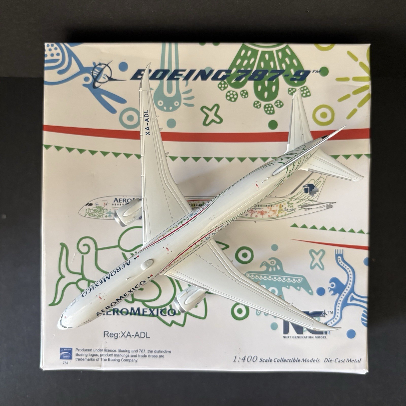 NG Models 1:400 AeroMexico Boeing 787-9 Dreamliner Quetzalcoatl XA-ADL 55012
