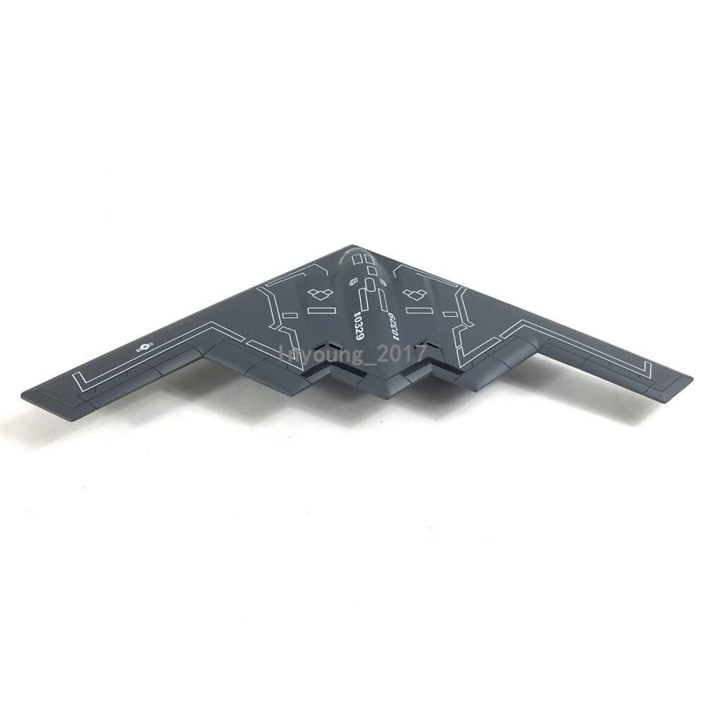 1:200 Northrop Grumman B-2A Spirit Stealth Bomber 2004 Diecast Airplane Model