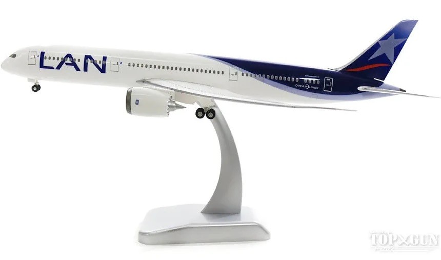 1:200 Hogan LAN BOEING 787-9 Passenger Airplane ABS Plastic Aircraft Model LAN