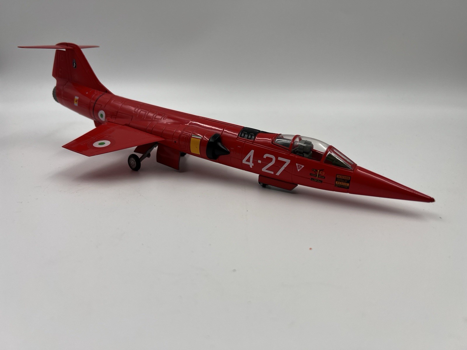 F-104 Starfighter Italia/ Ferrari 1:48 Diecast Model by Franklin Mint No Box